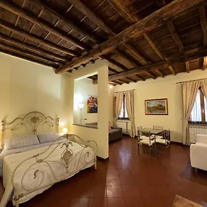 Navona Studio Livia Rome